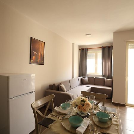 Dyrrah Seaside Apartments Дуррес Экстерьер фото