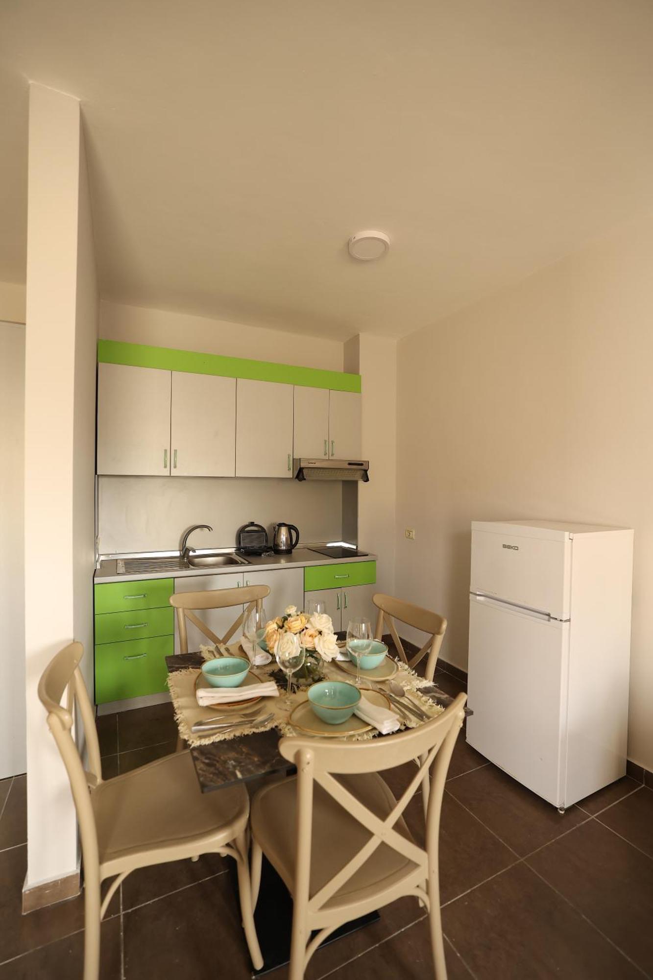 Dyrrah Seaside Apartments Дуррес Экстерьер фото
